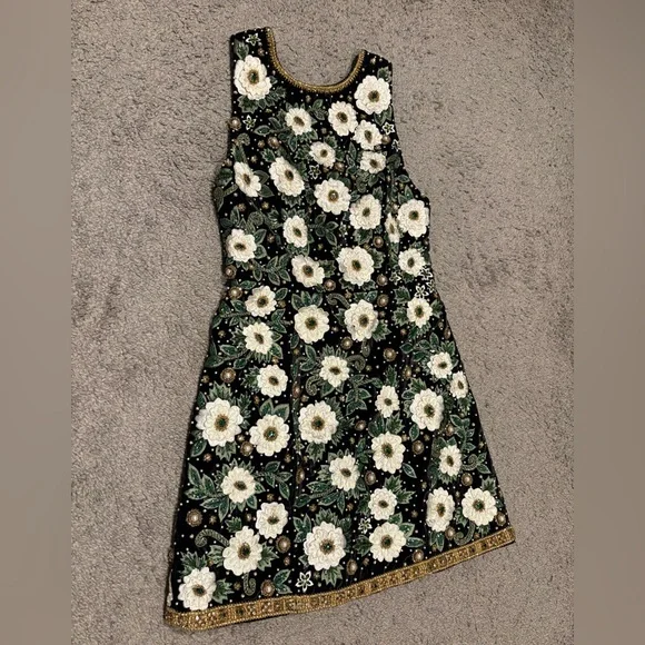 Alice And Olivia New Lindsey Embellished Gown Size 4 $1,995.00 - Picture 9 of 16